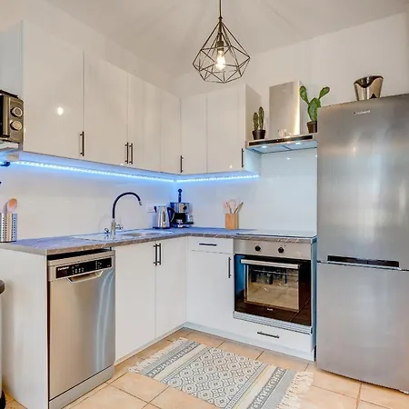 Marina Palace Apartment