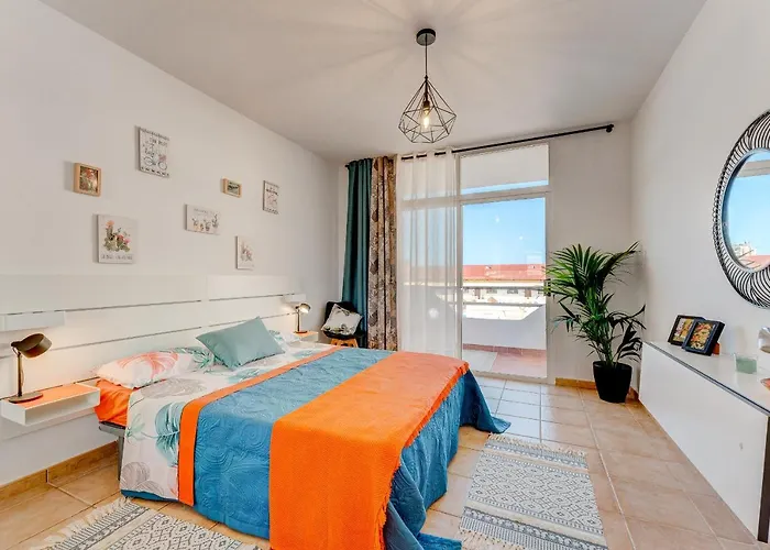 Marina Palace Apartment *